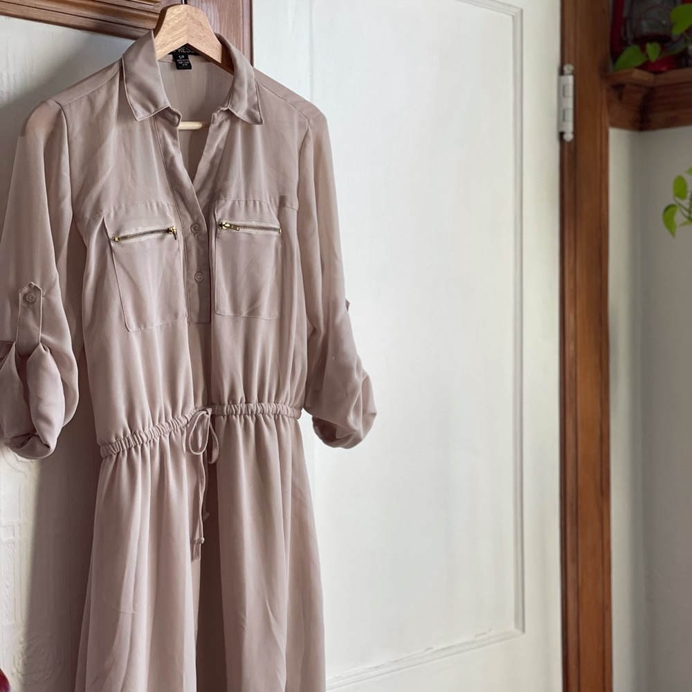Beige / dust pink flowy dress